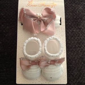Socks and headset for baby girl